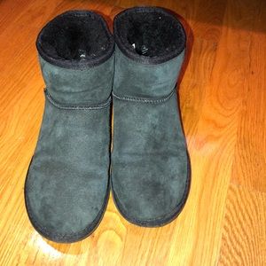 Ugg Classic Mini Bootie